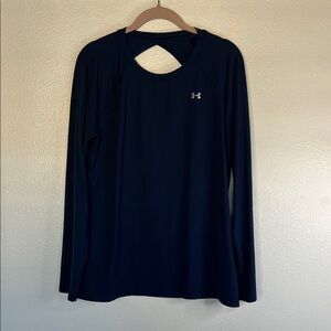 EUC Under Armour Women's Dark Blue Long Sleeve Tee sz L
